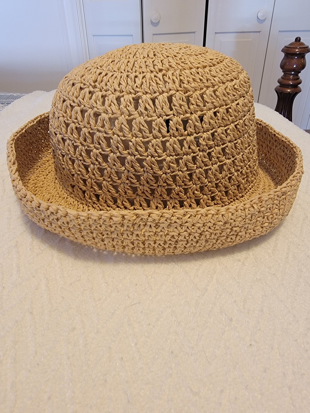 Women's Straw Crochet Sun Hat - Tan EUC